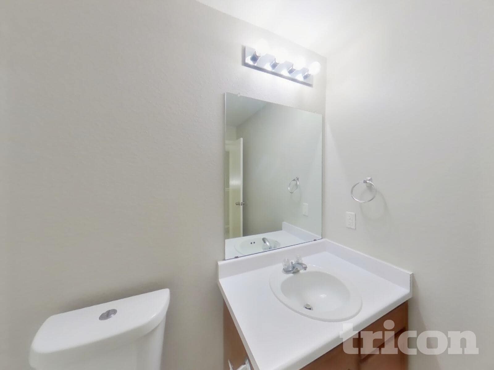 Building Photo - 2910 Candleside Dr