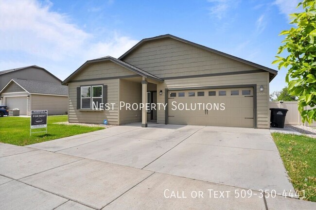 Building Photo - 558 S Lakeland Dr