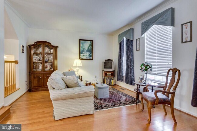 Building Photo - 6328 Dunman Way