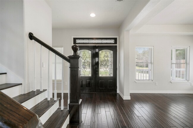 Building Photo - 1213 Wakefield Dr