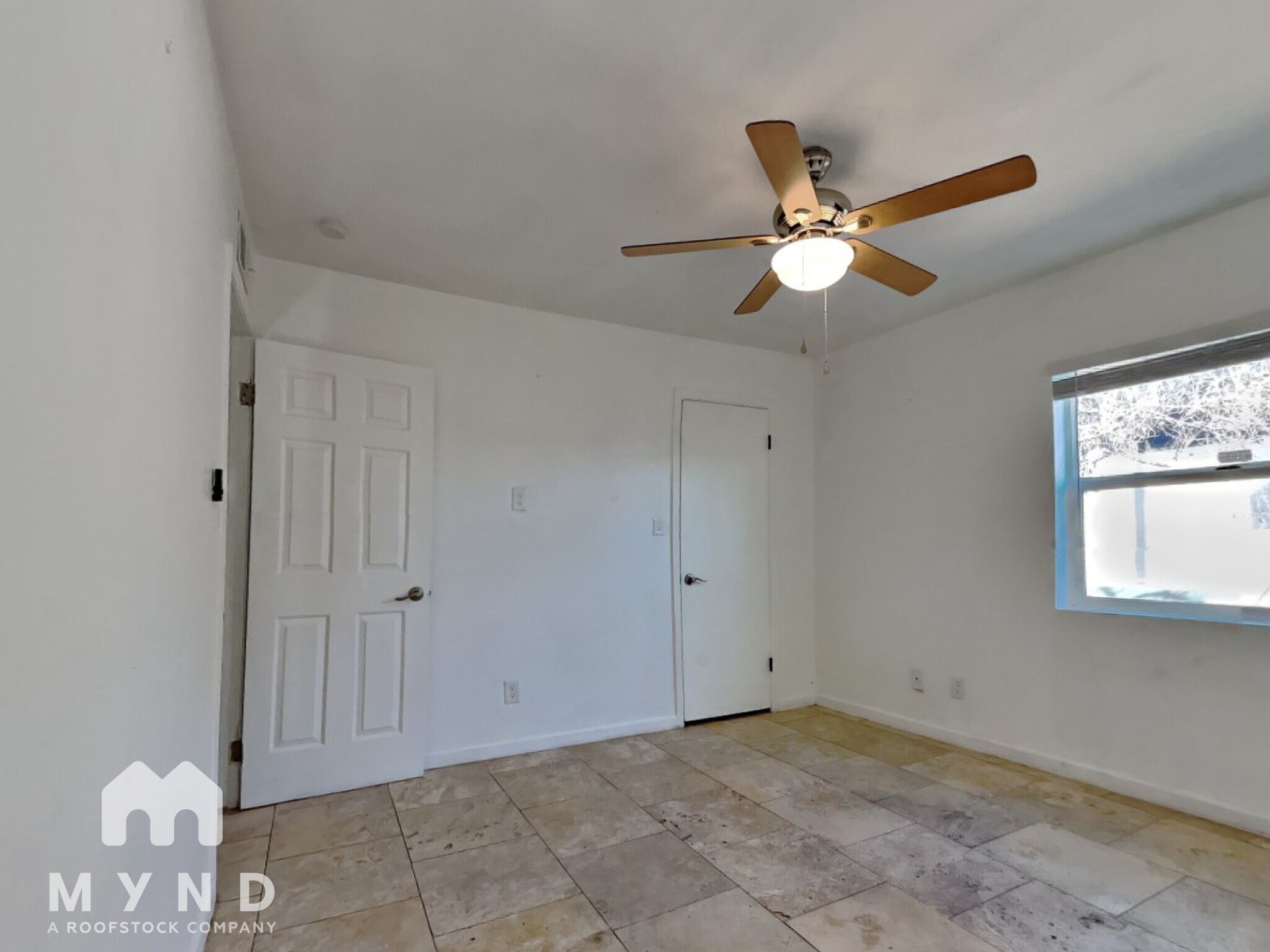 Building Photo - 6639 E Camino Santo