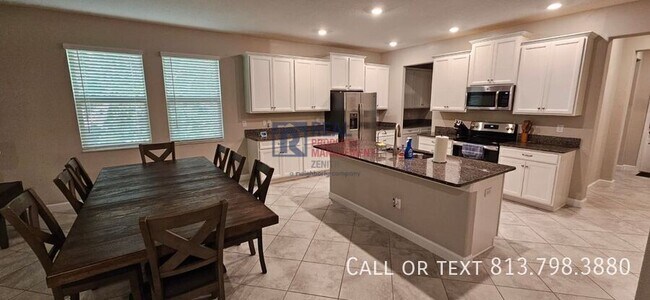 Building Photo - 6220 Windship Ct