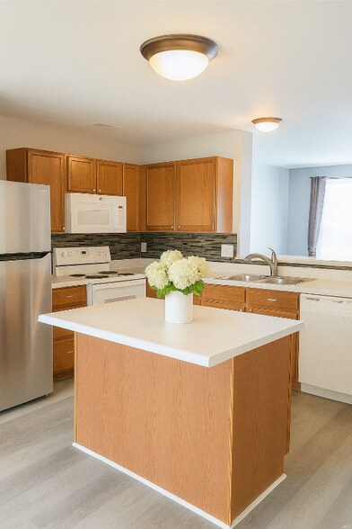 Building Photo - 419 Wild Oak Dr