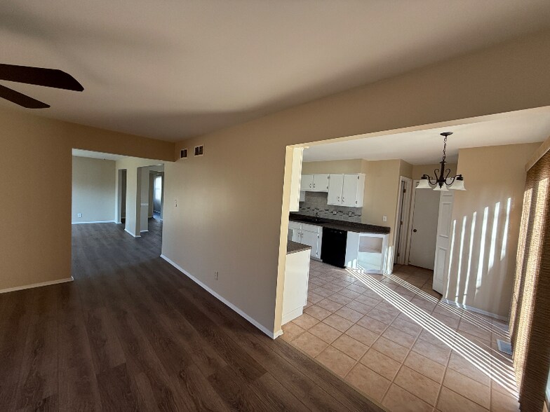 Building Photo - 1431 Brookwood Cir