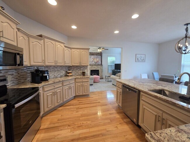 Building Photo - 4578 E Pearson Meadow Dr