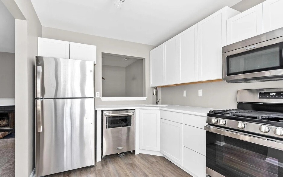 Building Photo - 617 Covington Ct