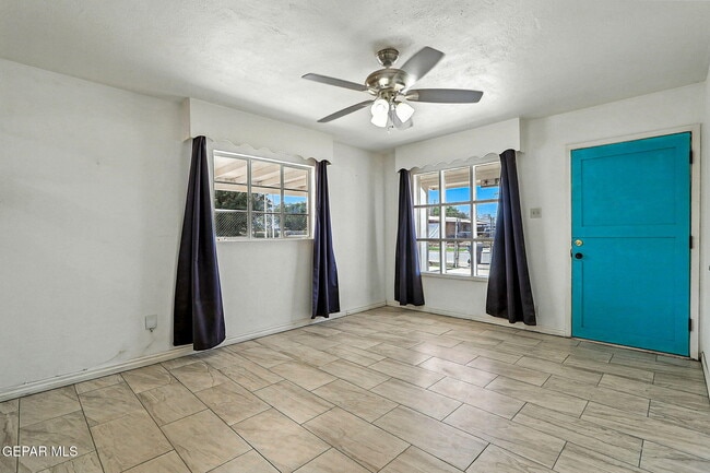 Building Photo - 5312 Capistrano Dr