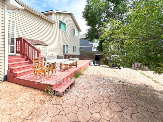Building Photo - 2970 Haystack Dr