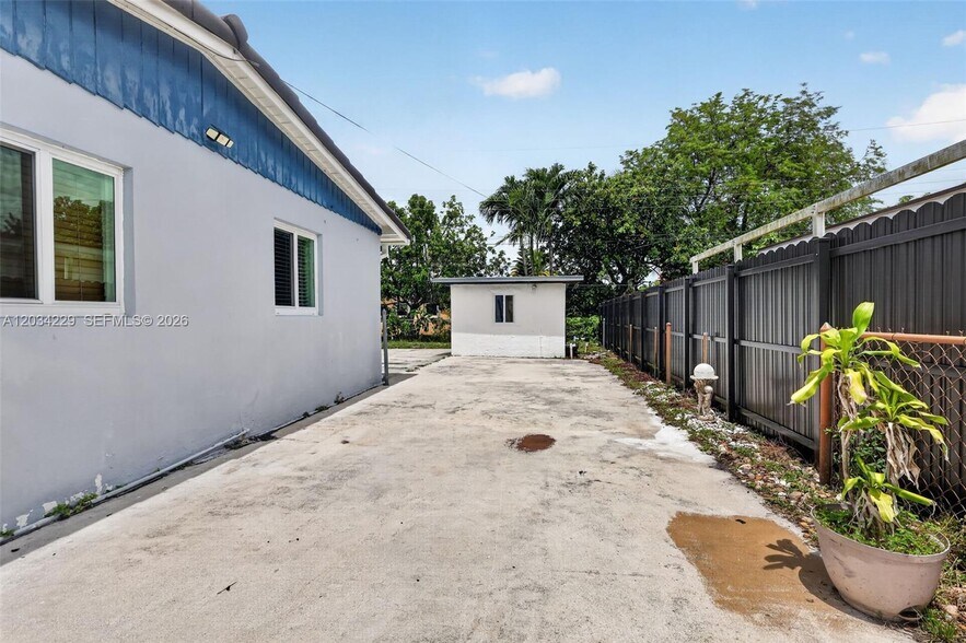 Building Photo - 17001 NW 53rd Ct