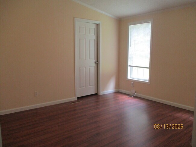 Building Photo - 5300 Almeda Pl NW