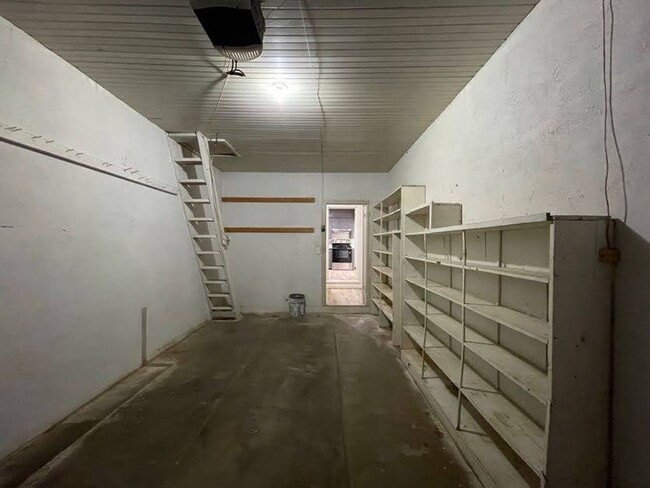 Building Photo - 1112 N 9th St