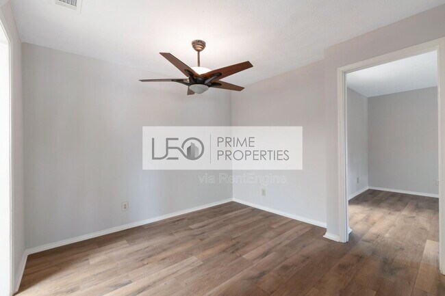 Building Photo - 1350 Brockett Pl