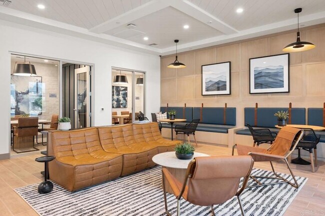 Building Photo - 2050 Paseo Belluno