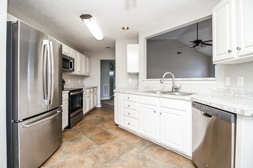 Building Photo - 2963 Buckner Ln