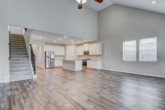 Building Photo - 2008 Glenwick Manor Ln