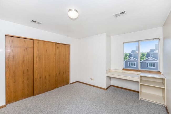Building Photo - 1117 11th Ave