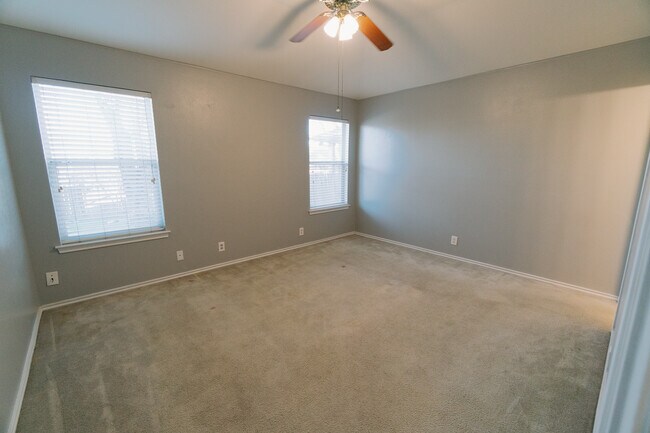 Building Photo - 10610 Tiger Way