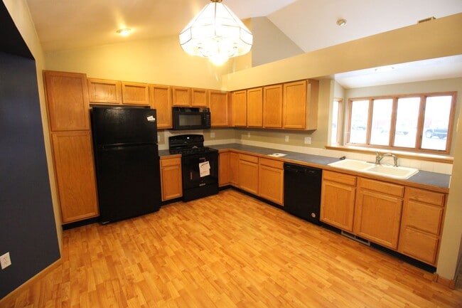 Building Photo - Nice Home with Finished Basement in South Loveland