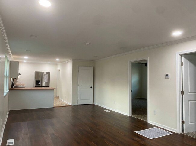 Building Photo - 4908 3rd Ave S