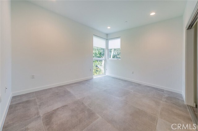 Building Photo - 214 Westmoreland Ave