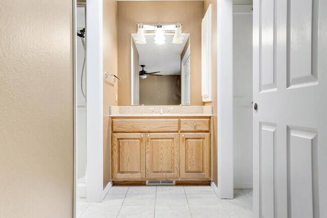 Building Photo - 1075 Mildred Ln SE