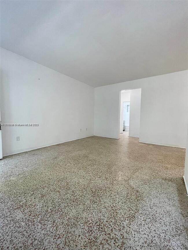 Building Photo - 780 81st St