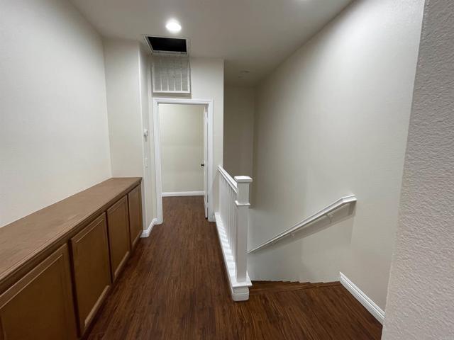Building Photo - 2208 Pasadena Ct