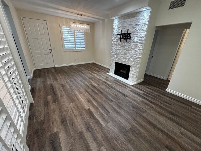 Building Photo - 11412 Via Rancho San Diego