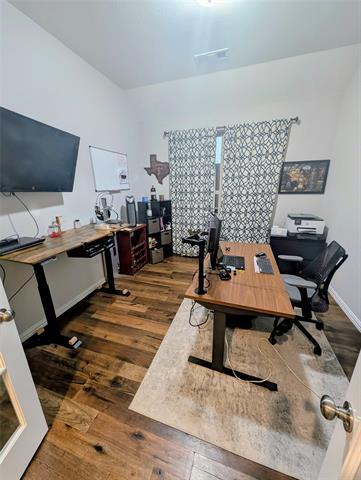 Building Photo - 1506 Red Rose Trl