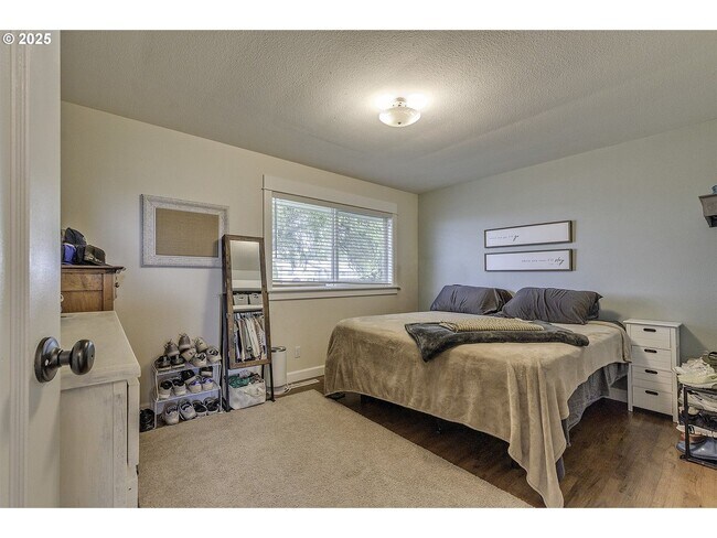 Building Photo - Verboort Country Retreat Front/Back Yards, Barn/shop with upper level, and Extra Storage!