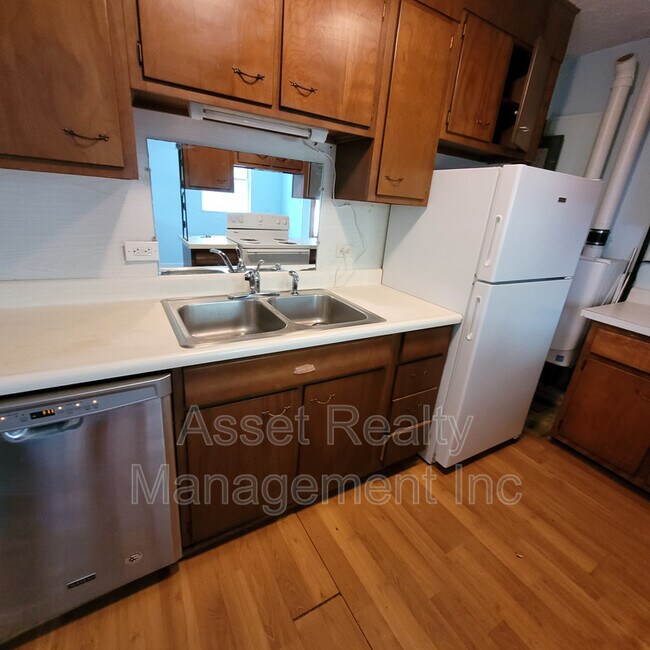 Building Photo - 119 Parsons Rd