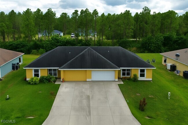 Building Photo - 351 Justice Ave