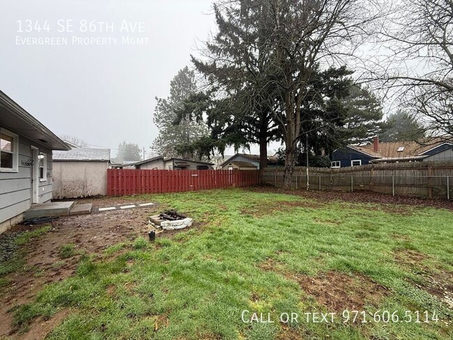 Building Photo - 1344 SE 86th Ave
