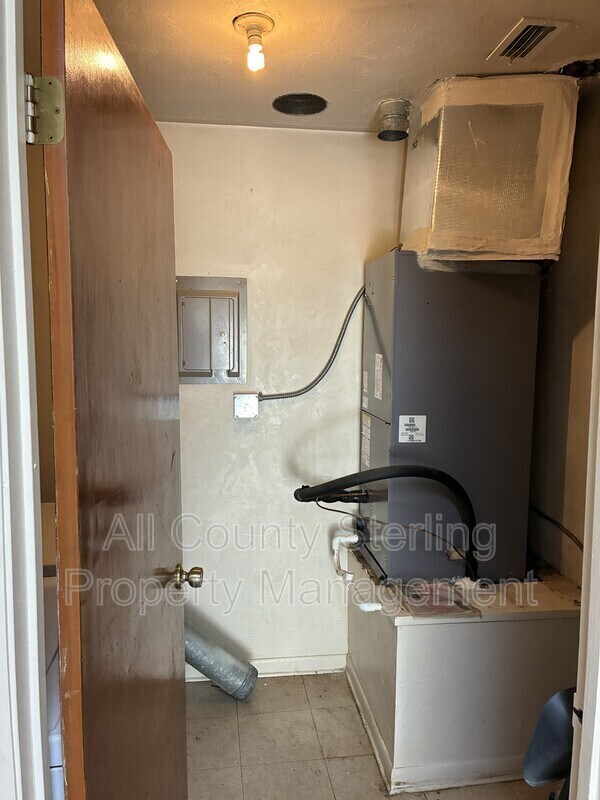 Building Photo - 4501 SW 71st Terrace