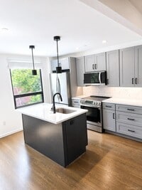 Building Photo - 20-01 Steinway St