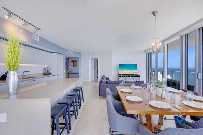 Building Photo - 4111 S Ocean Dr