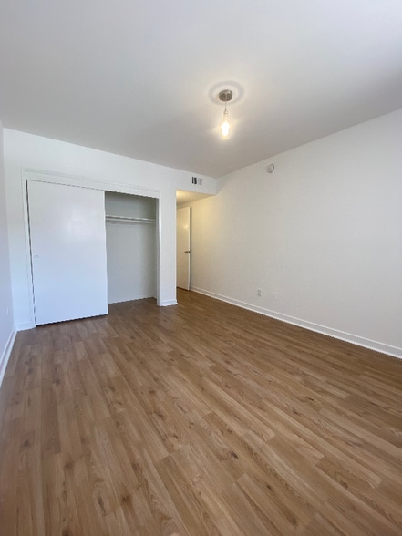 Building Photo - 1849 S Bentley Ave