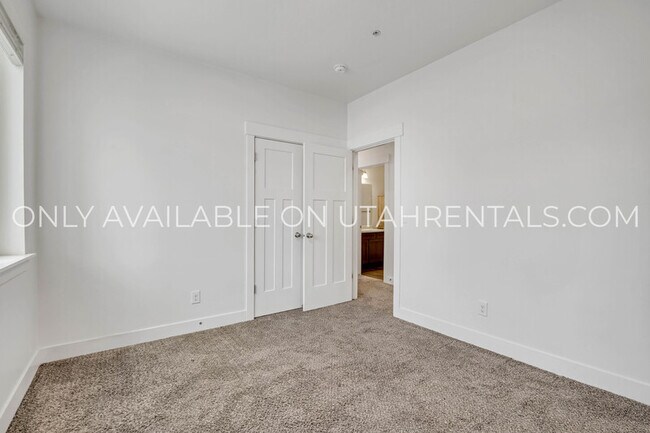 Building Photo - 3364 Hardman Way