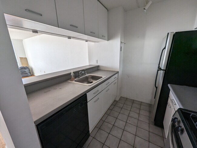 Kitchen - 4 Martine Ave