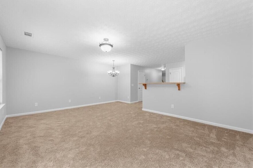 Building Photo - 255 Magnolia Gardens Walk