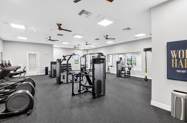 Building Photo - 5908 Via Delray Blvd