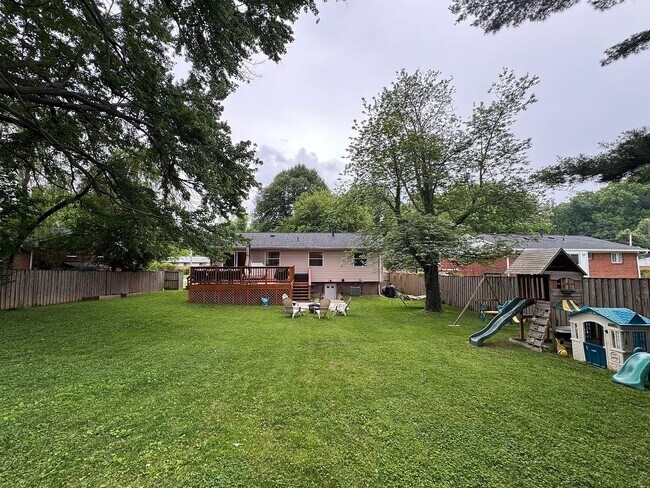 Building Photo - 4107 Southend Rd