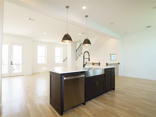 Building Photo - 9311 Easy St