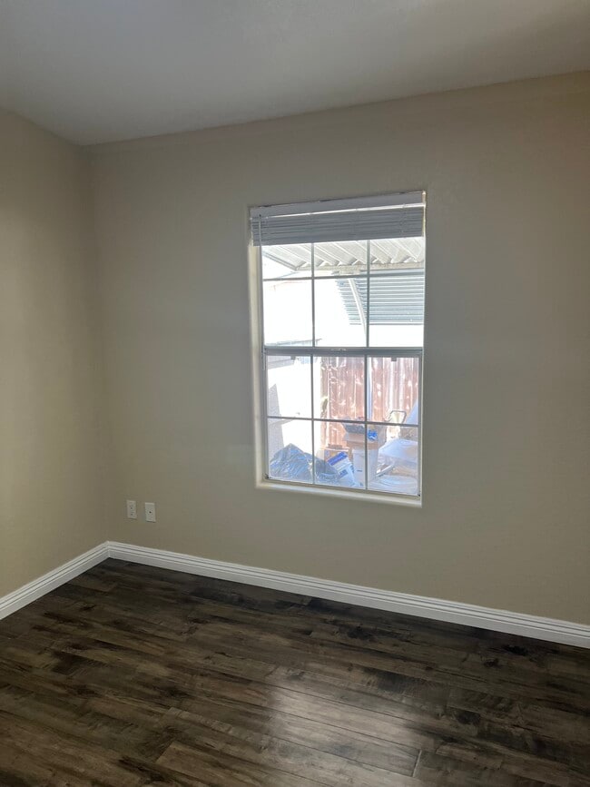 Building Photo - 1750 W Citracado Pkwy