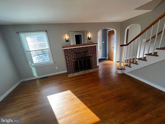 Building Photo - 770 S Lincoln St