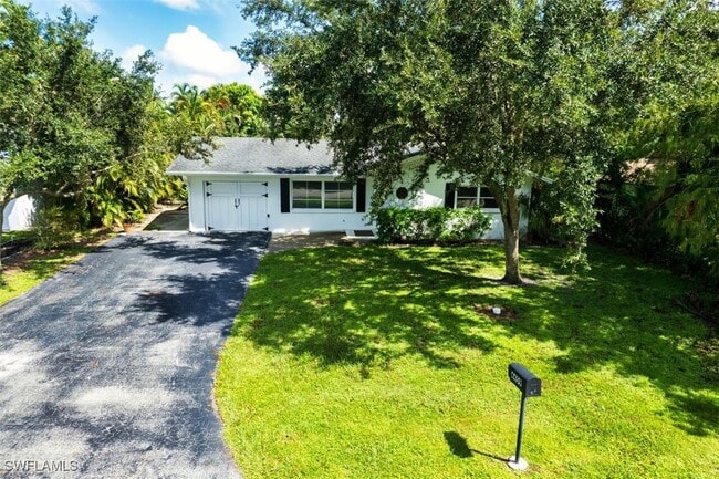 Building Photo - 4459 Flamingo Dr