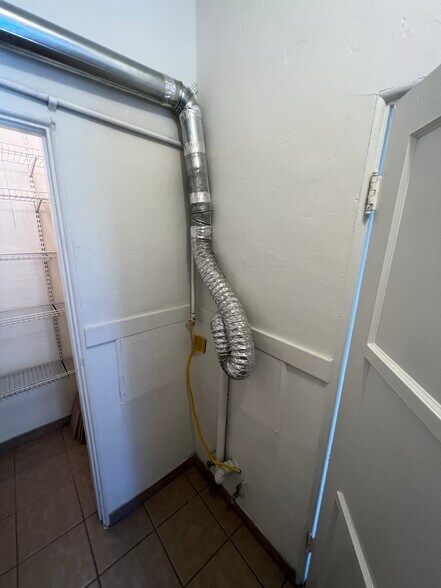 Building Photo - 1874 S Redondo Blvd