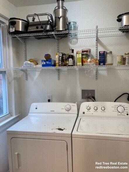 Building Photo - 216 Norfolk St