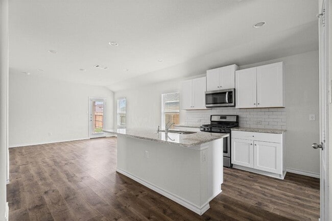 Building Photo - 388 Arbor Hills