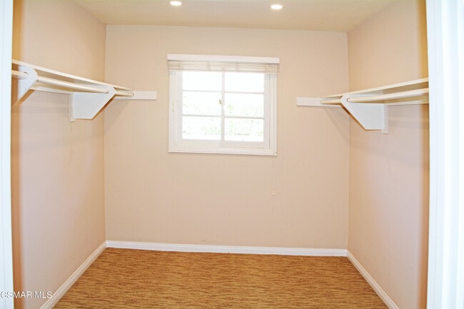 Building Photo - 4551 Tam O Shanter Dr